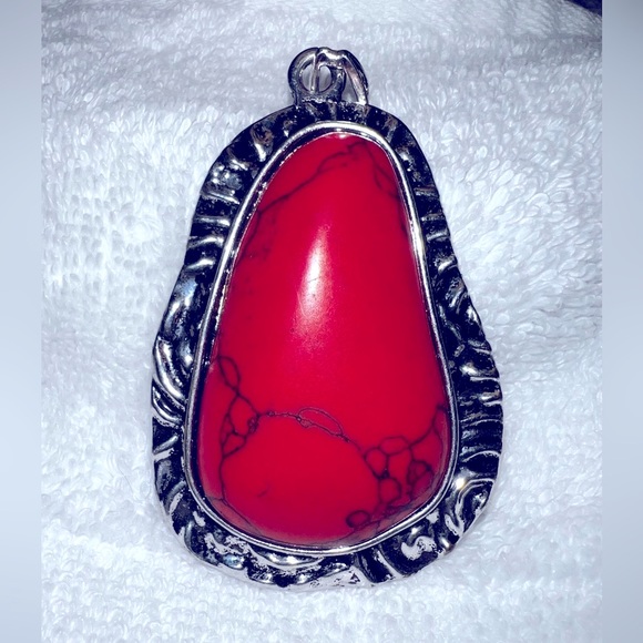 Silver necklace pendant w/red stone w/black designs through w/matching earrings - Picture 6 of 8